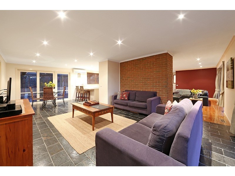 18 Salerno Way, Rowville VIC 3178