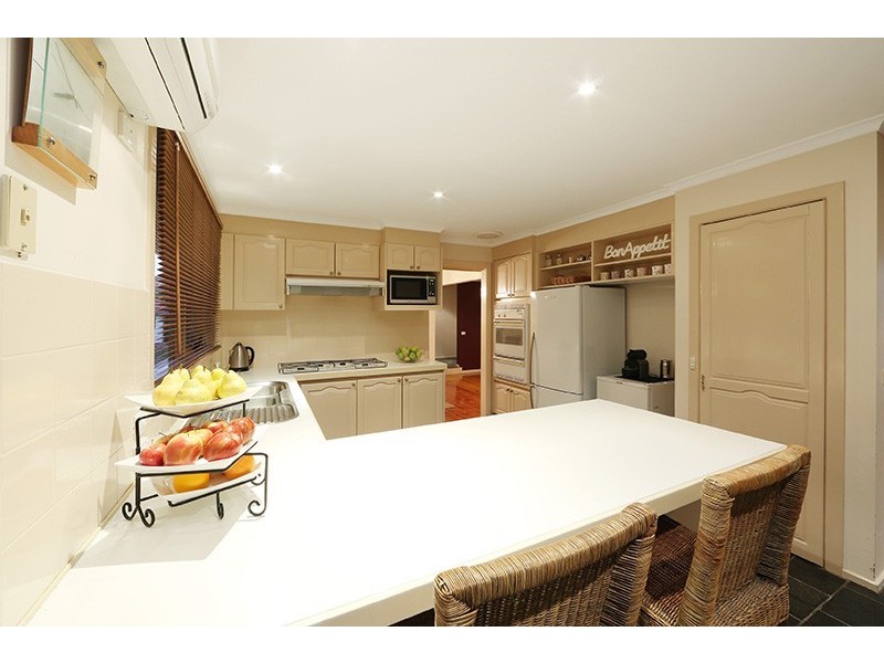 18 Salerno Way, Rowville VIC 3178