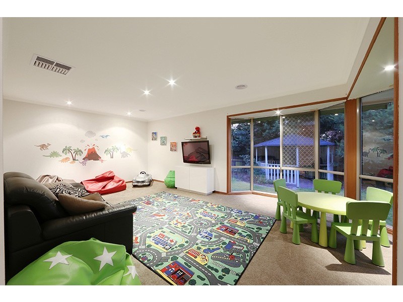 7 Pennycross Court, Rowville VIC 3178