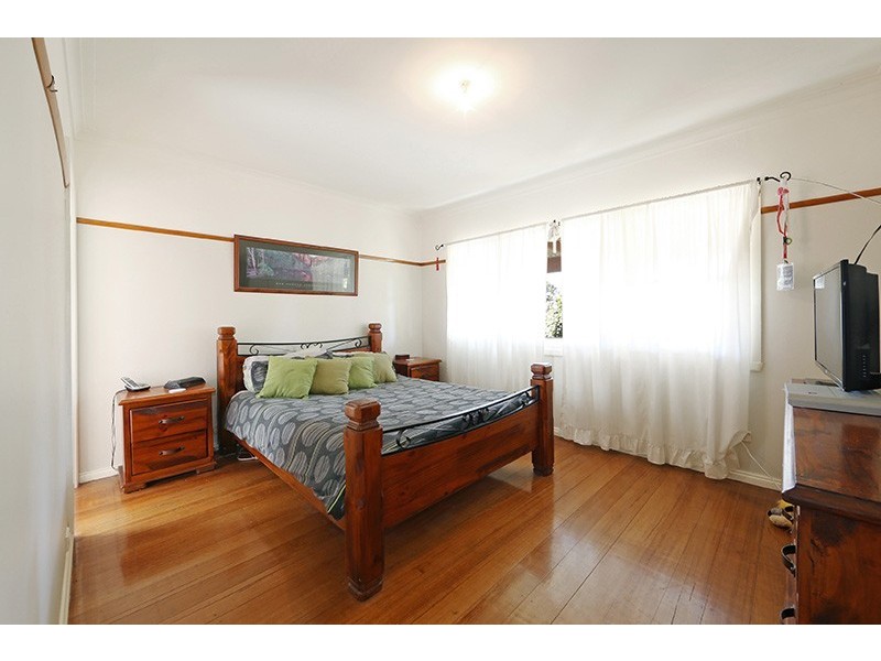 48 Silverton Drive, Ferntree Gully VIC 3156