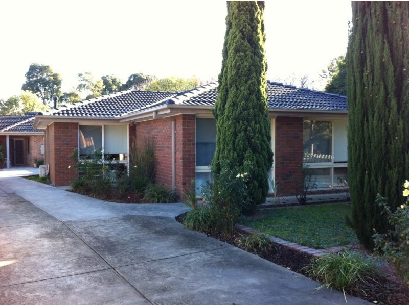 1/4 Bristol Place, Rowville VIC 3178