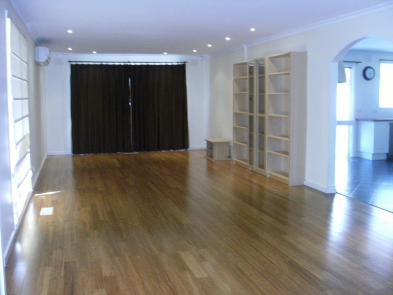 3 Barwon Court, Rowville VIC 3178