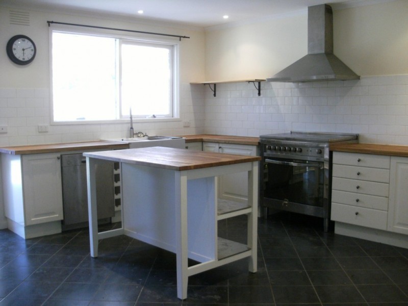 3 Barwon Court, Rowville VIC 3178