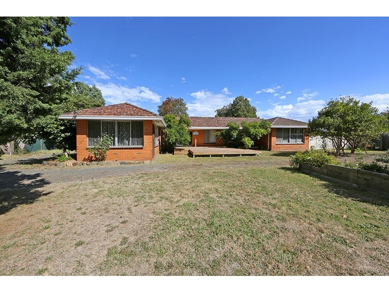 8 McKay Road, Rowville VIC 3178