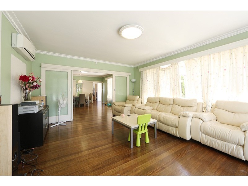 8 McKay Road, Rowville VIC 3178