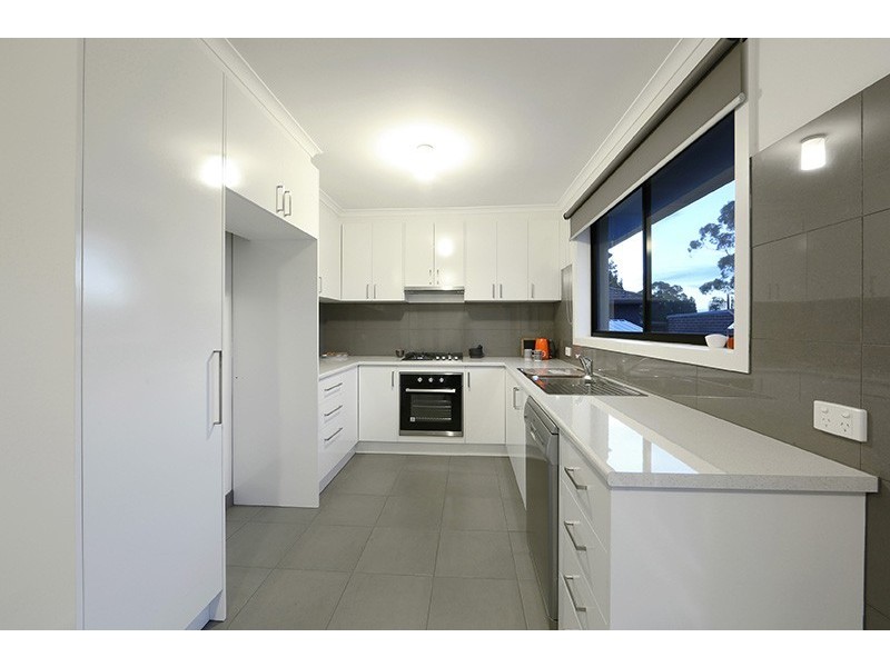 1/4 Third Avenue, Rowville VIC 3178