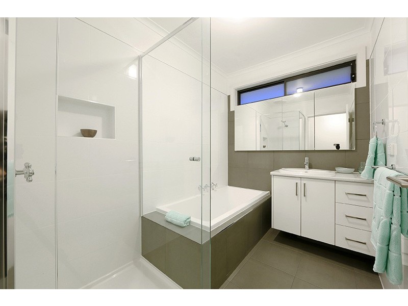 1/4 Third Avenue, Rowville VIC 3178