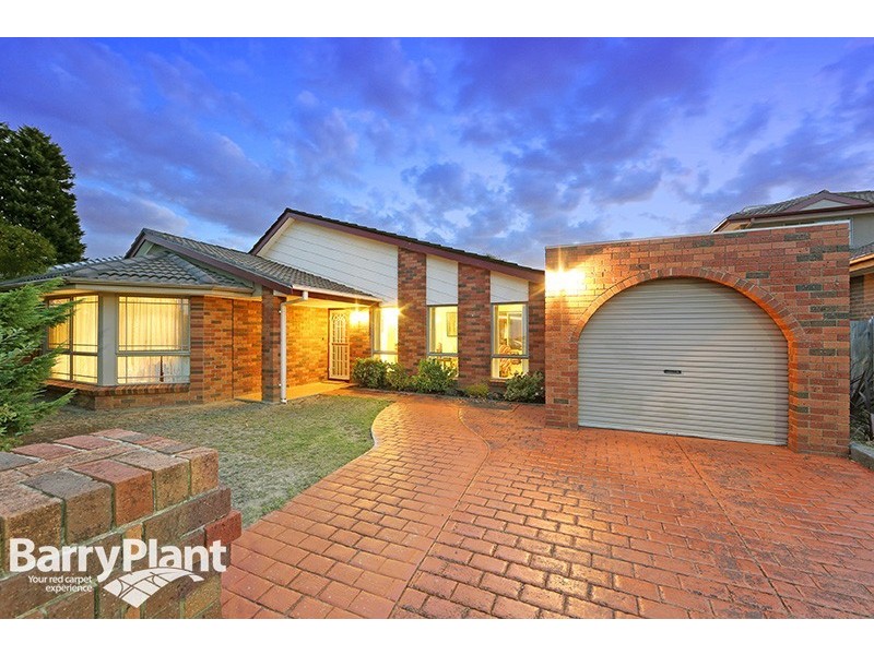 28 Taupo Crescent, Rowville VIC 3178