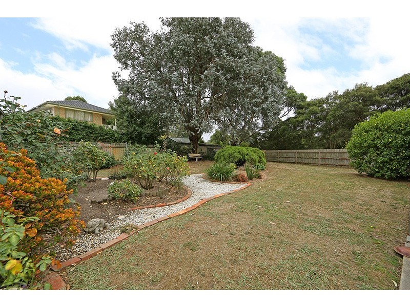 40 Bellbird Drive, Wantirna VIC 3152