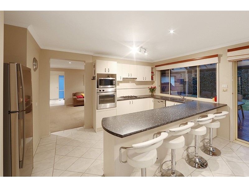 64 Waradgery Drive, Rowville VIC 3178