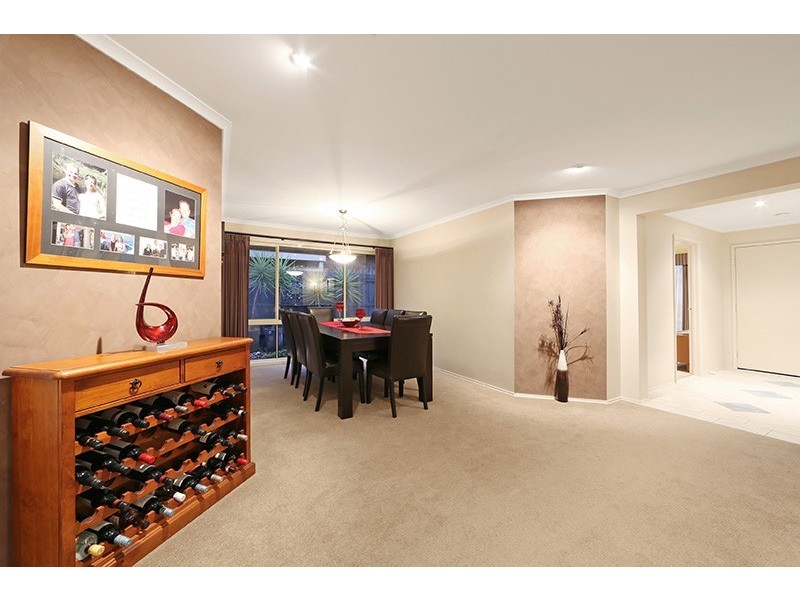 64 Waradgery Drive, Rowville VIC 3178