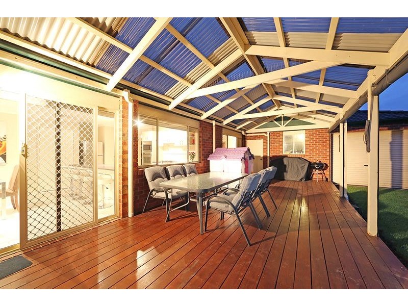 64 Waradgery Drive, Rowville VIC 3178