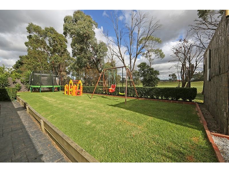 64 Waradgery Drive, Rowville VIC 3178