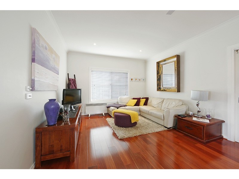 34 Napoleon Road, Ferntree Gully VIC 3156