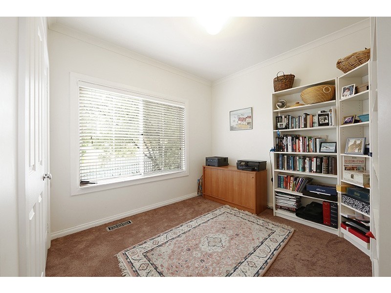 34 Napoleon Road, Ferntree Gully VIC 3156