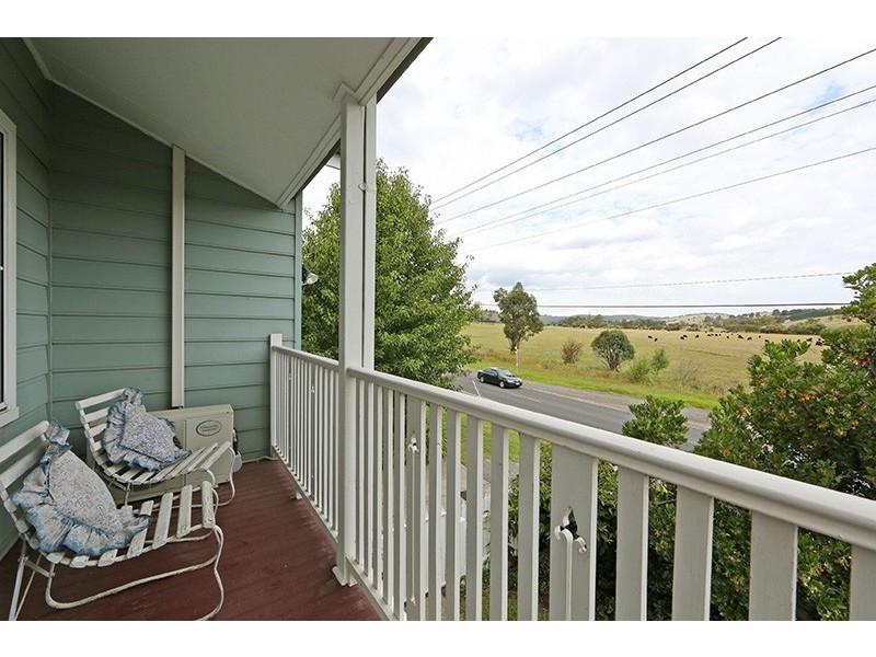 34 Napoleon Road, Ferntree Gully VIC 3156