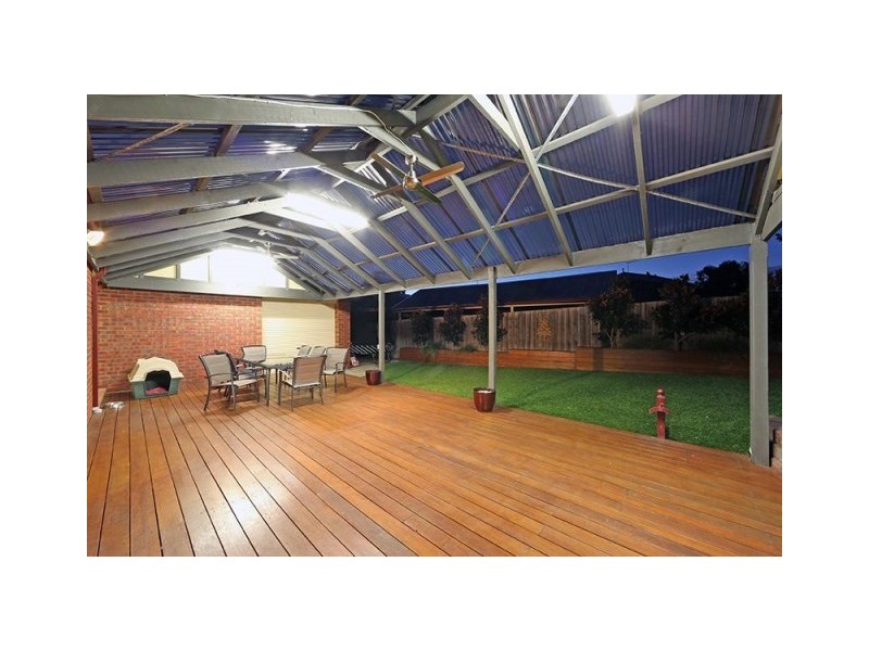 13 Wallingford Place, Rowville VIC 3178