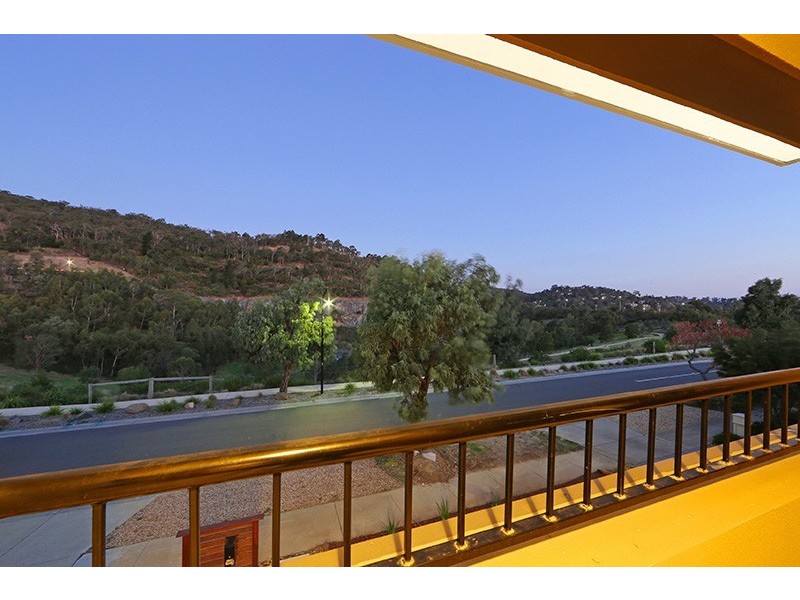 18 Stringybark Drive, Ferntree Gully VIC 3156