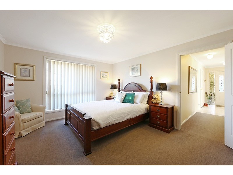 2/2 Lambourne Avenue, Rowville VIC 3178