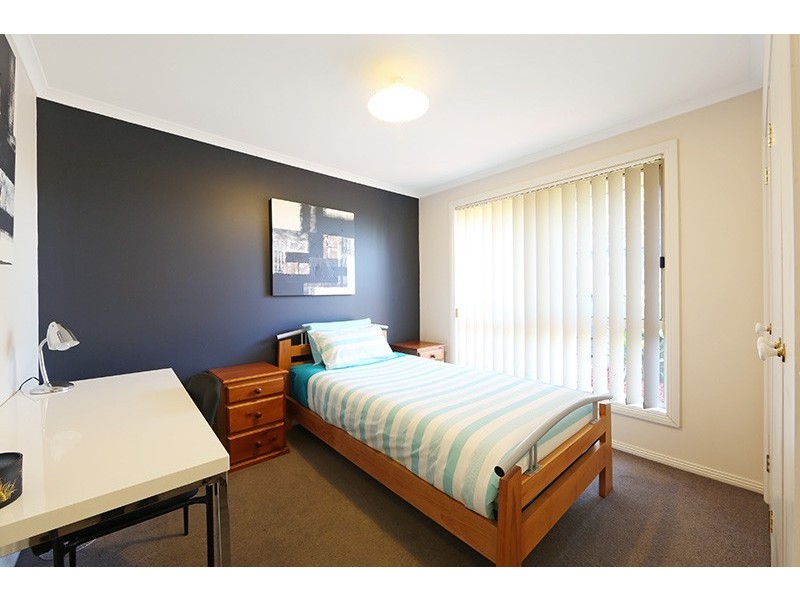 2/2 Lambourne Avenue, Rowville VIC 3178