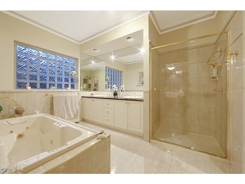 50 Grange Drive, Lysterfield VIC 3156