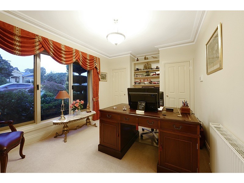 50 Grange Drive, Lysterfield VIC 3156