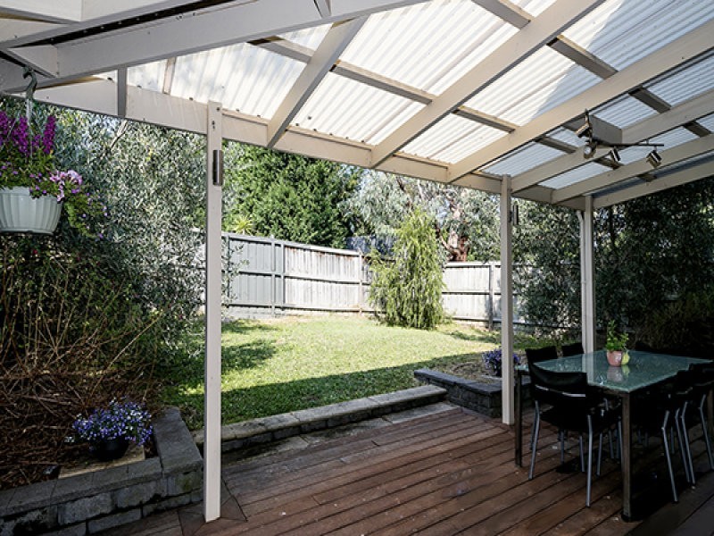 26 Sovereign Crest Boulevard, Rowville VIC 3178