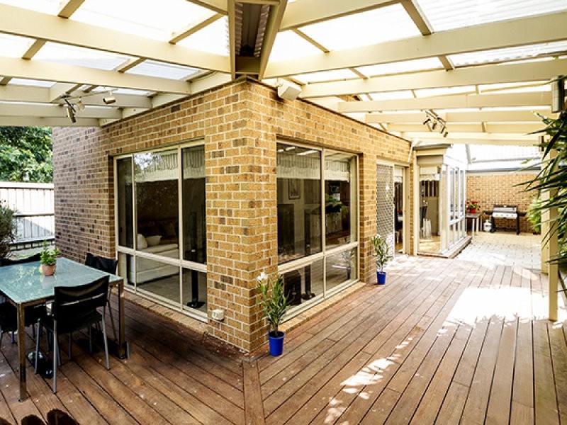 26 Sovereign Crest Boulevard, Rowville VIC 3178