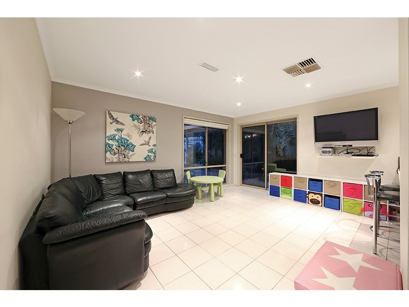 5 Kavanagh Court, Rowville VIC 3178