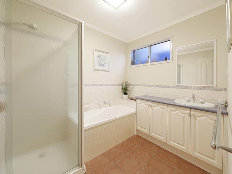 13 Wallingford Place, Rowville VIC 3178