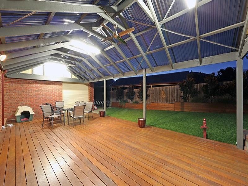 13 Wallingford Place, Rowville VIC 3178
