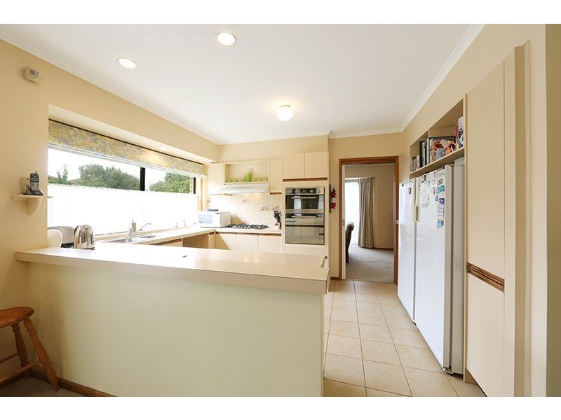 16 Linnel Court, Rowville VIC 3178