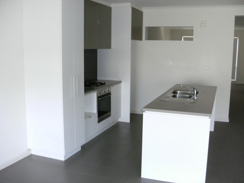 63 Waverley Park Drive, Mulgrave VIC 3170