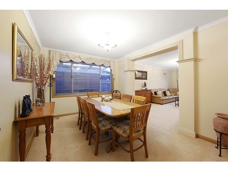 79 Mantung Crescent, Rowville VIC 3178