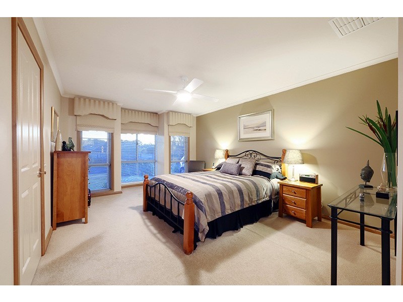 79 Mantung Crescent, Rowville VIC 3178