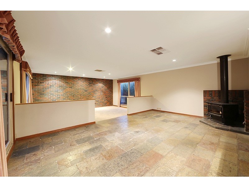 4 Miramah Close, Rowville VIC 3178