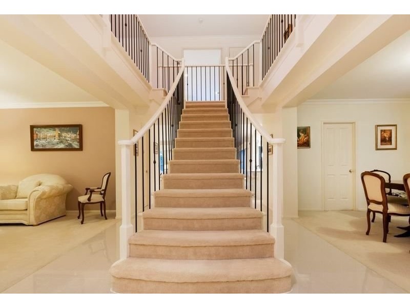 7 The Oval, Berwick VIC 3806