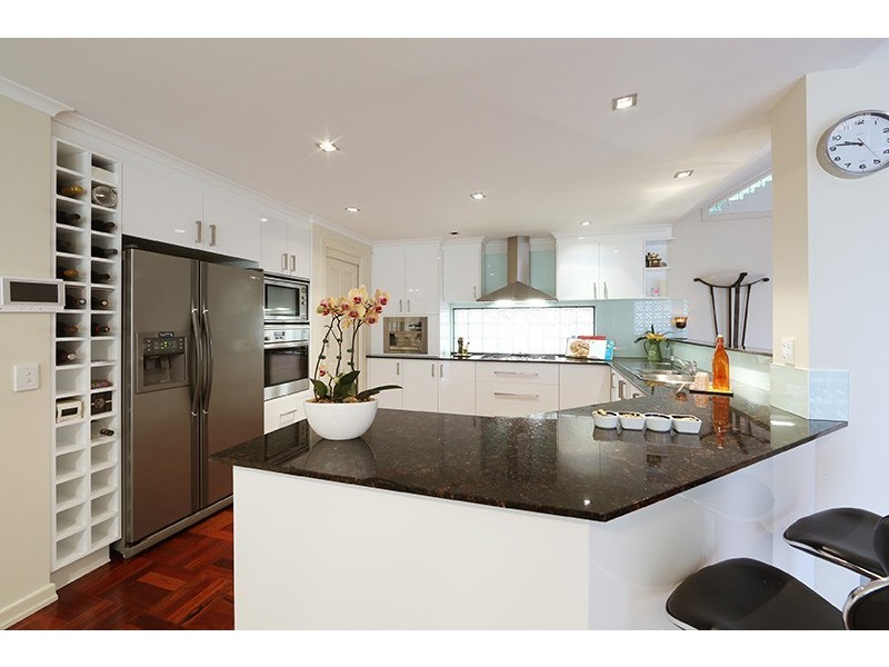 19 Oaktree Rise, Lysterfield VIC 3156