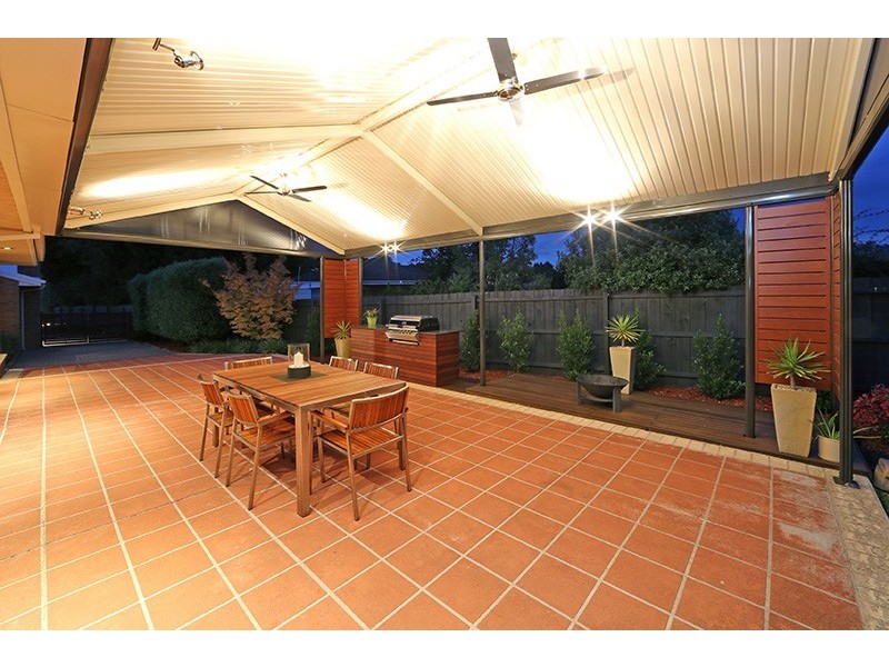 3 Salerno Way, Rowville VIC 3178