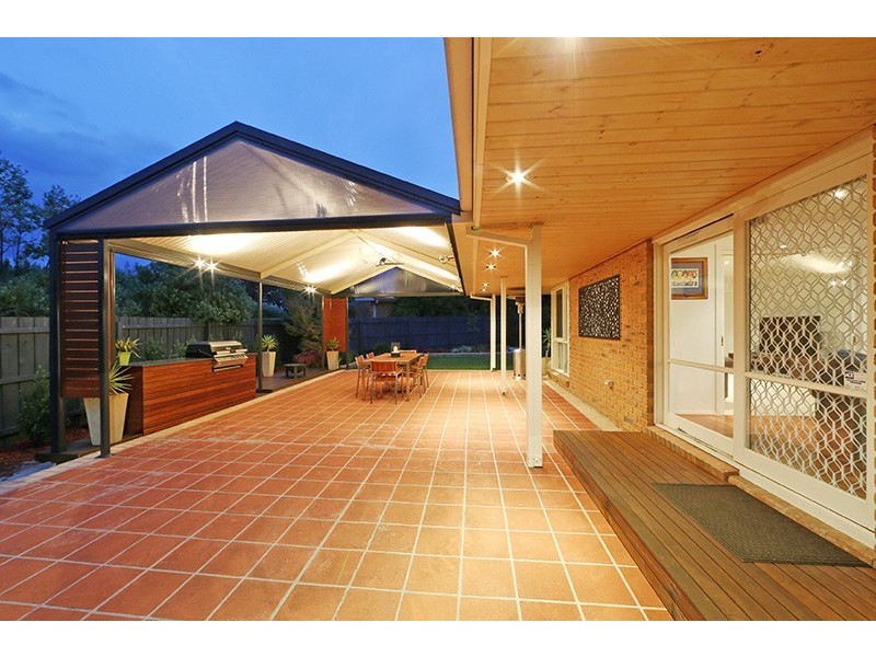 3 Salerno Way, Rowville VIC 3178