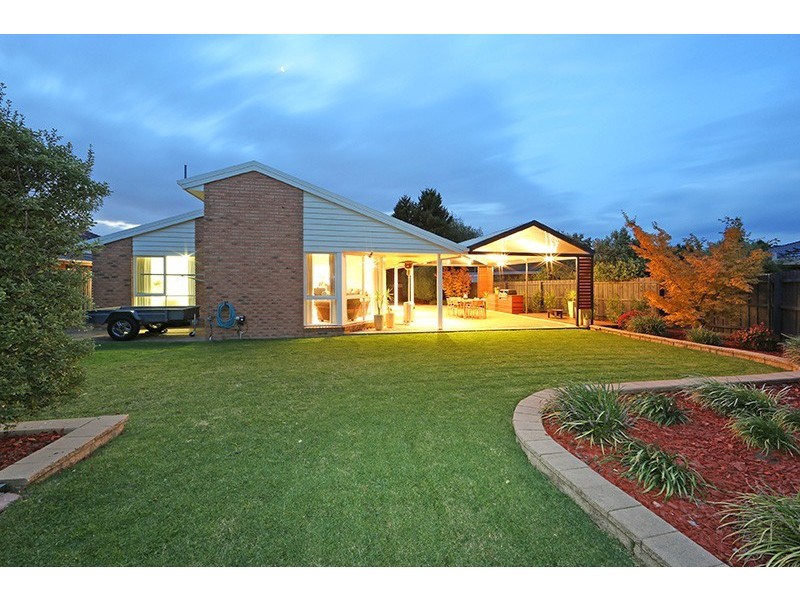 3 Salerno Way, Rowville VIC 3178
