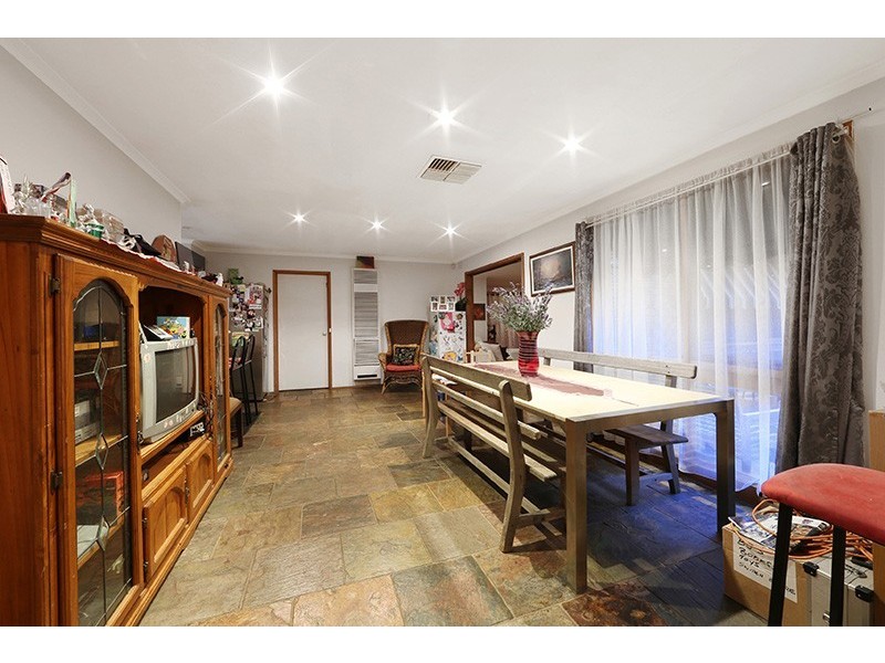 5 Avenel Place, Endeavour Hills VIC 3802