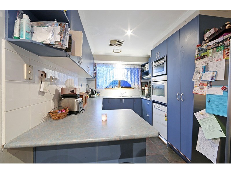 5 Avenel Place, Endeavour Hills VIC 3802