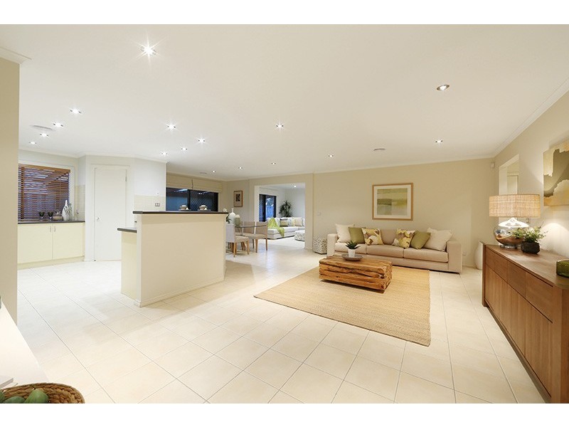 7 Golding Avenue, Rowville VIC 3178