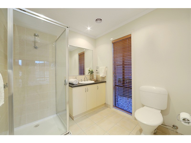 7 Golding Avenue, Rowville VIC 3178