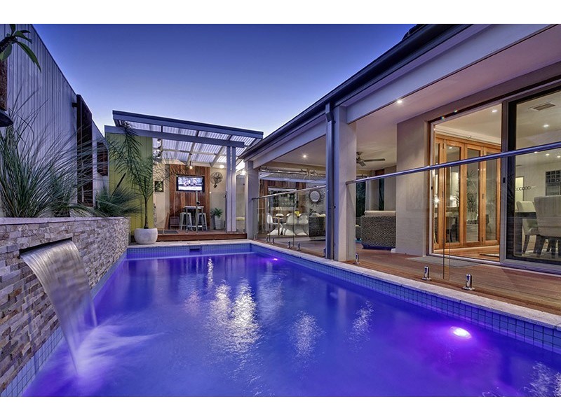 18 Kilcatten Rise, Rowville VIC 3178