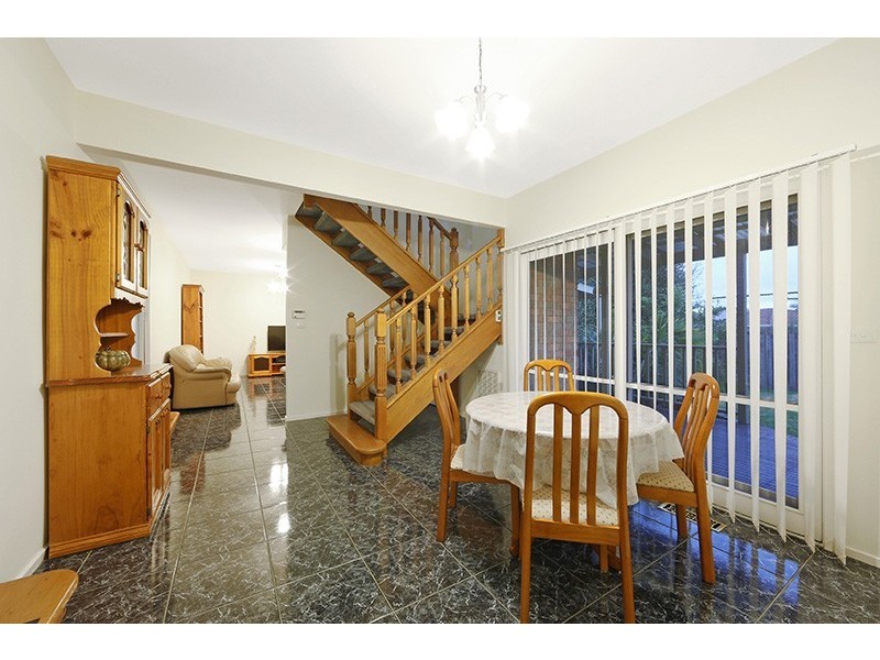 31 Buckingham Drive, Rowville VIC 3178