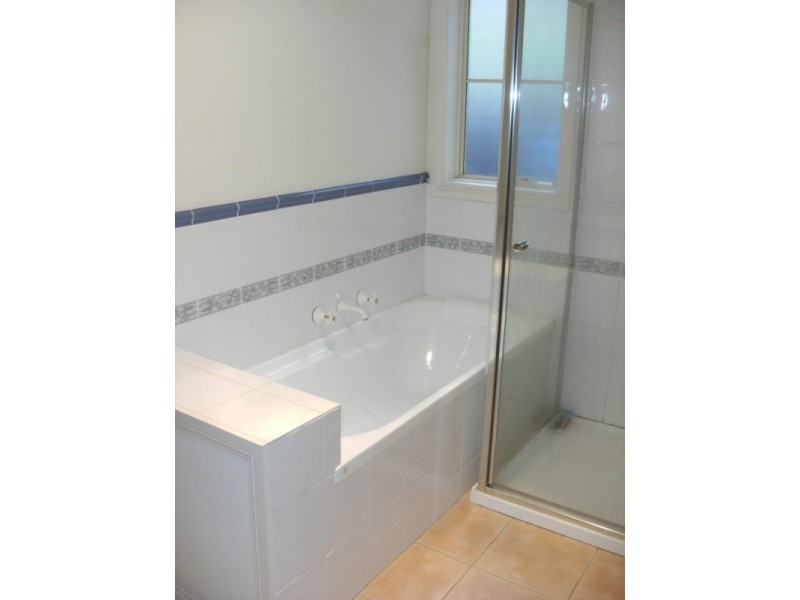 4/8 Stamford Crescent, Rowville VIC 3178