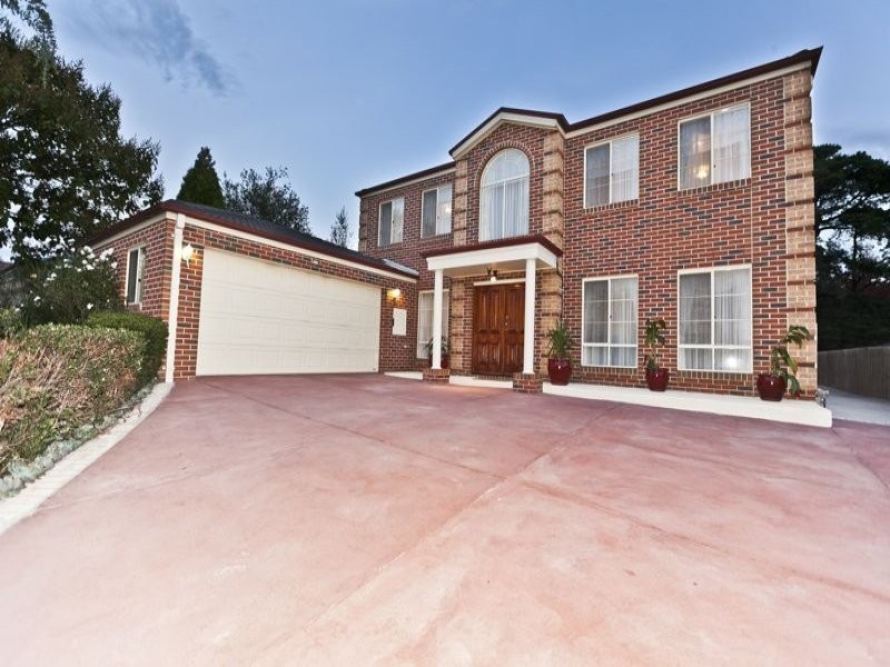 16 Eureka Crescent, Narre Warren South VIC 3805