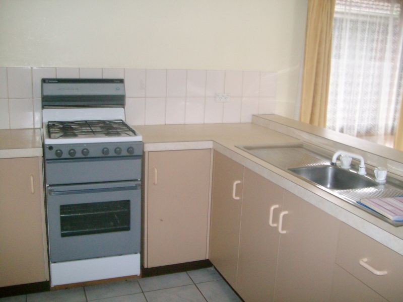 20 Lambourne Avenue, Rowville VIC 3178